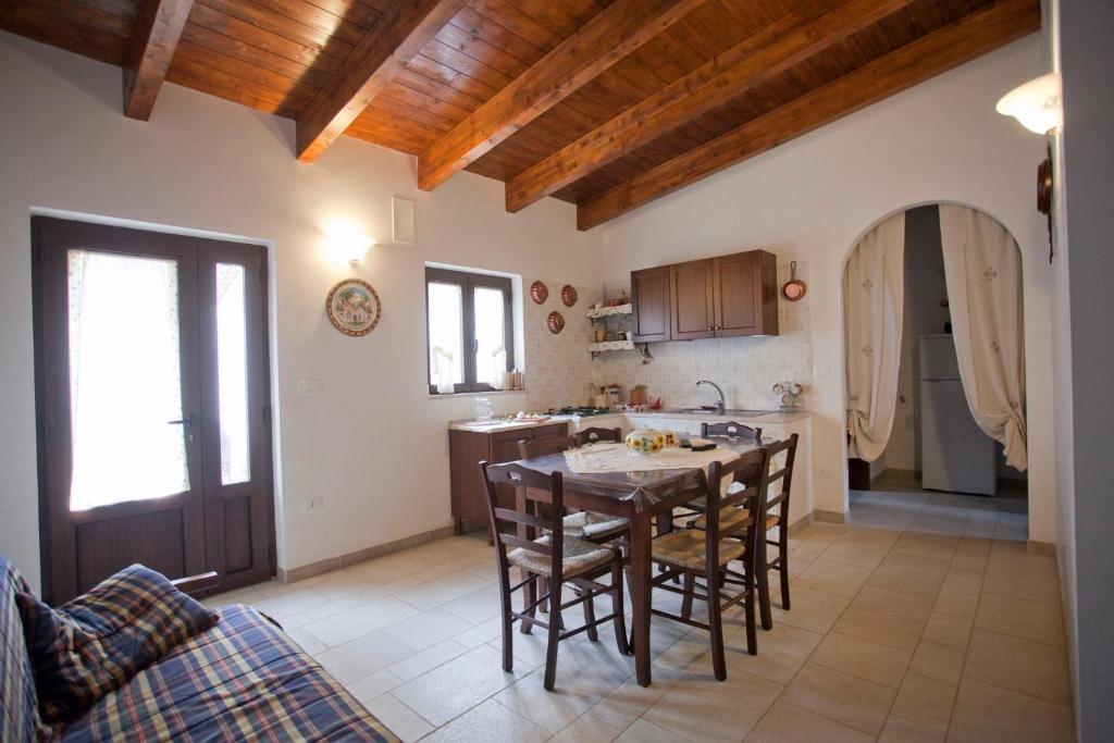 Salita Delle Pere * Alberobello
